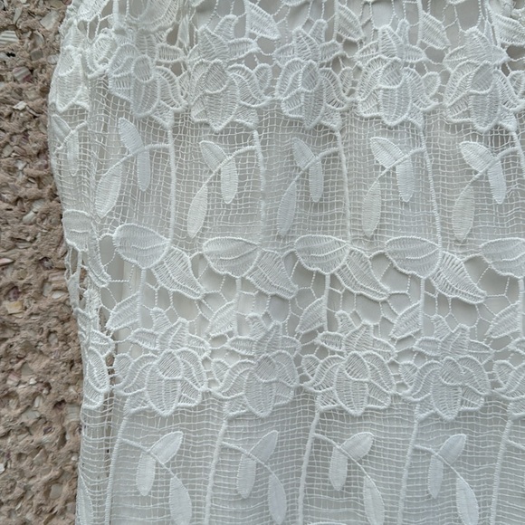 ASTR The Label White Overlay Cocktail Dress NWT - Picture 6 of 11